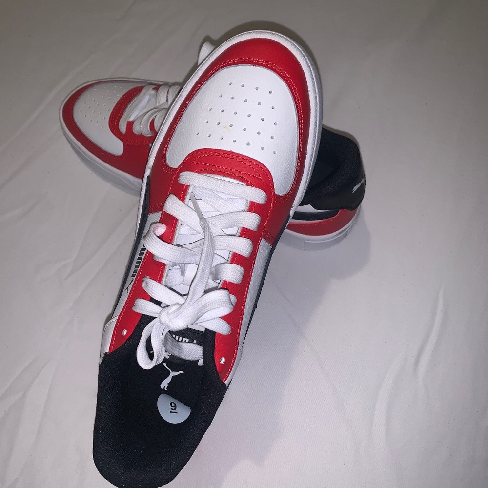 Puma size 9 shoes